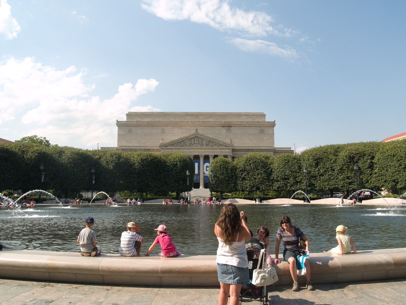 fountain in the national mall